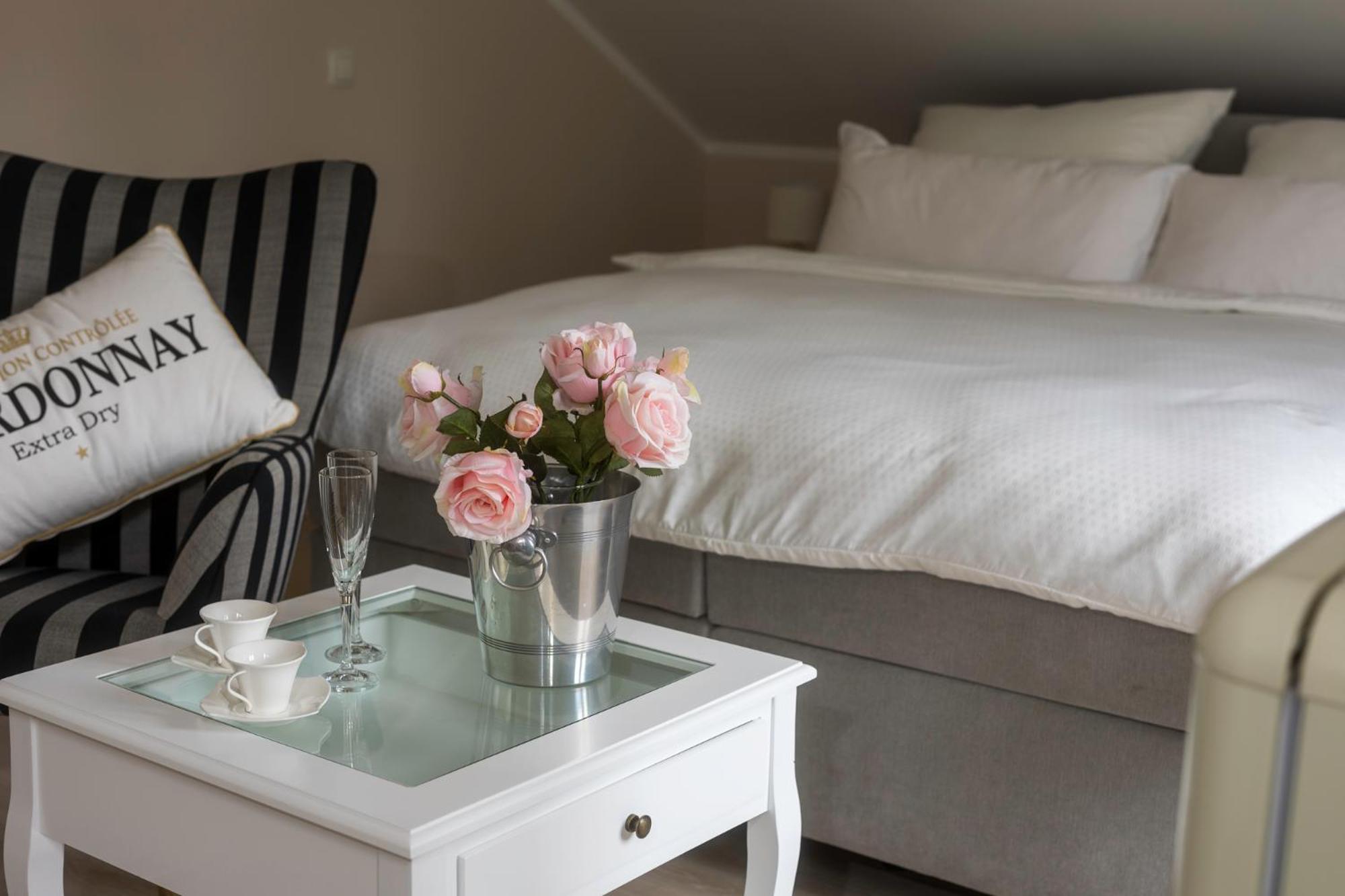 Nostalgie-Nest Mit Boxspringbett Lägenhet Mayen Exteriör bild